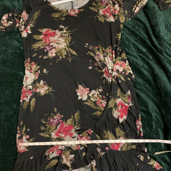 George Black Flower Dress - Picture 5 of 5